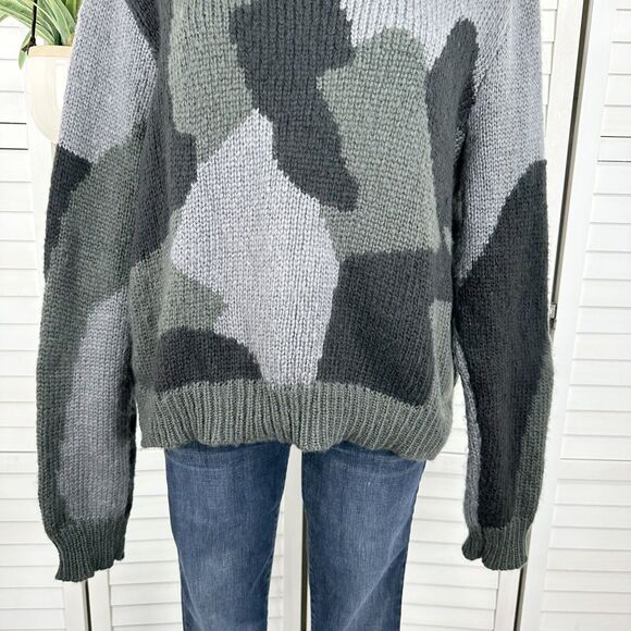 Wooden Ships Camo Pullover Sweater Wool Mohair Blend Soft Thick Knit Size M/L - Picture 3 of 8